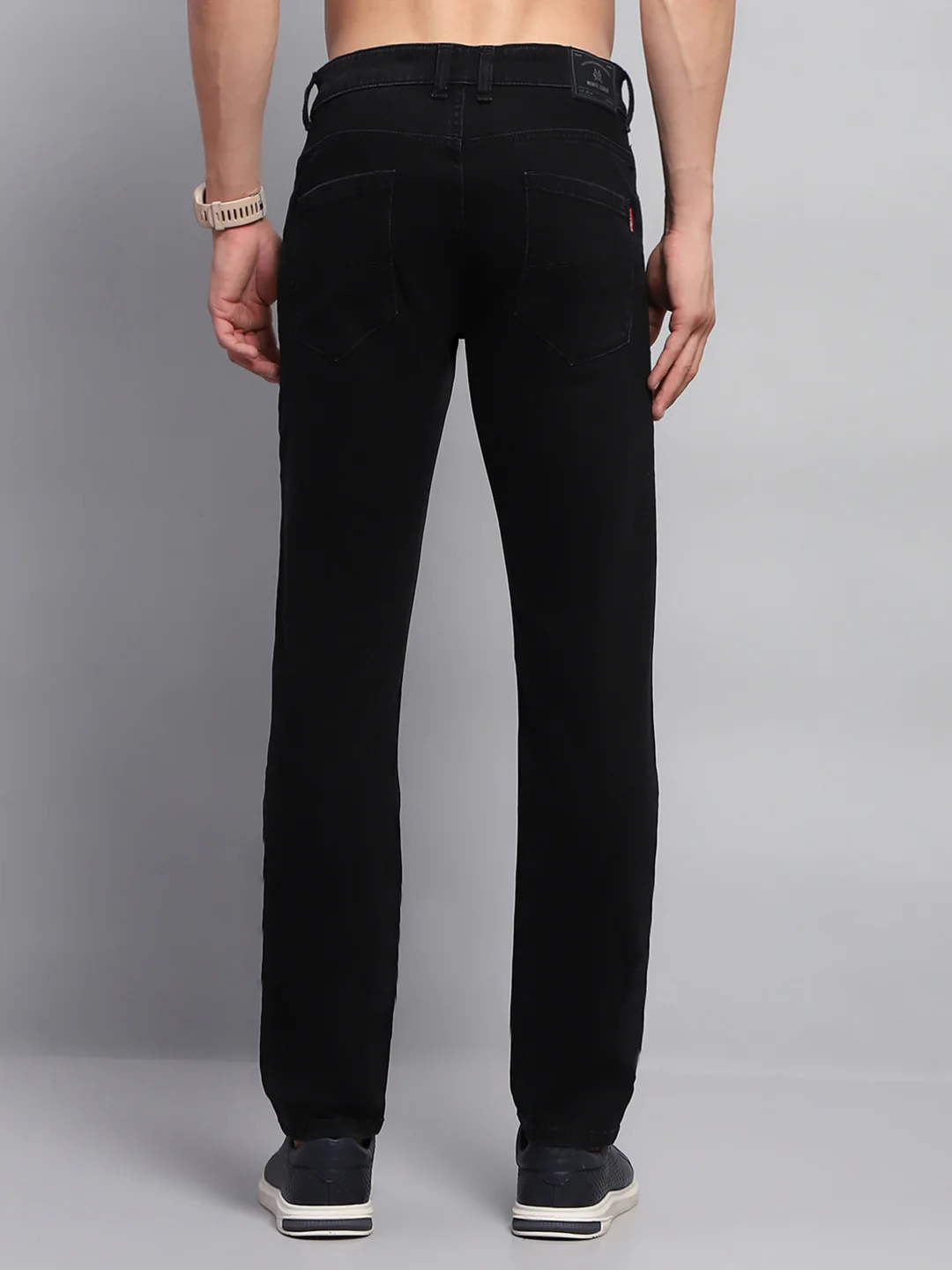 Men Black Solid Narrow Fit Denim - Image 5
