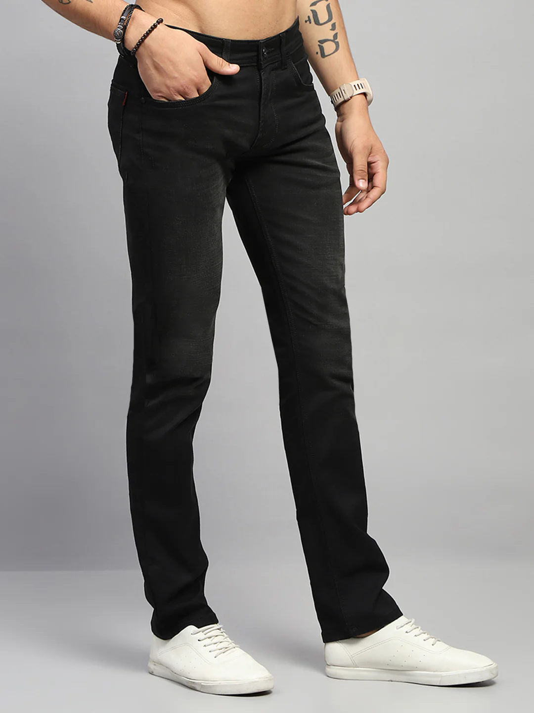 Men Black Solid Narrow Fit Denim - Image 4