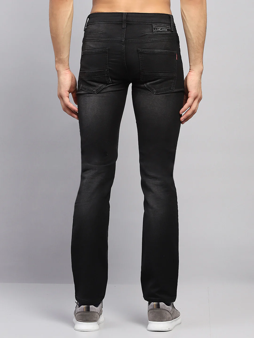 Men Black Solid Narrow Fit Denim - Image 5