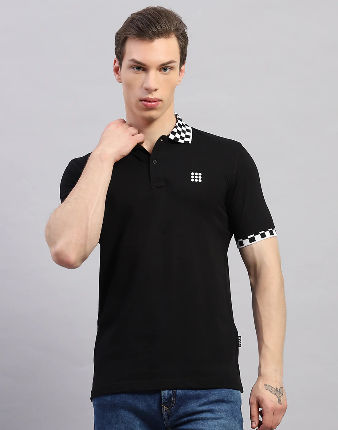 Rock.it Men Black Solid Polo Collar Half Sleeve T-Shirt - Image 2