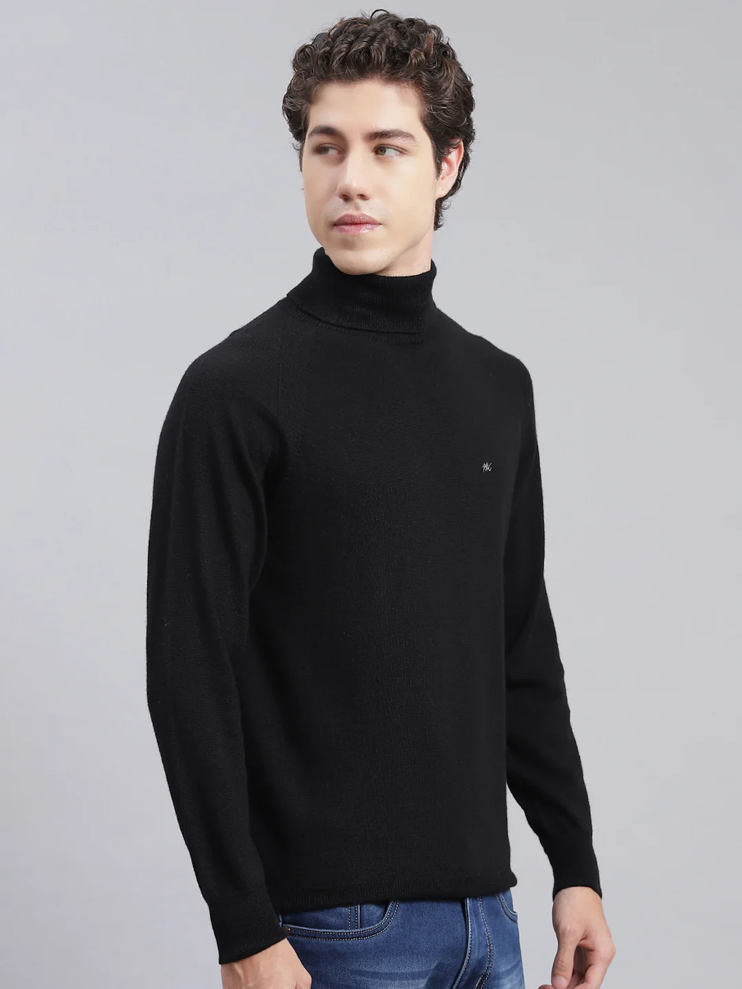 Men Black Solid Pure wool Pullover - Image 3