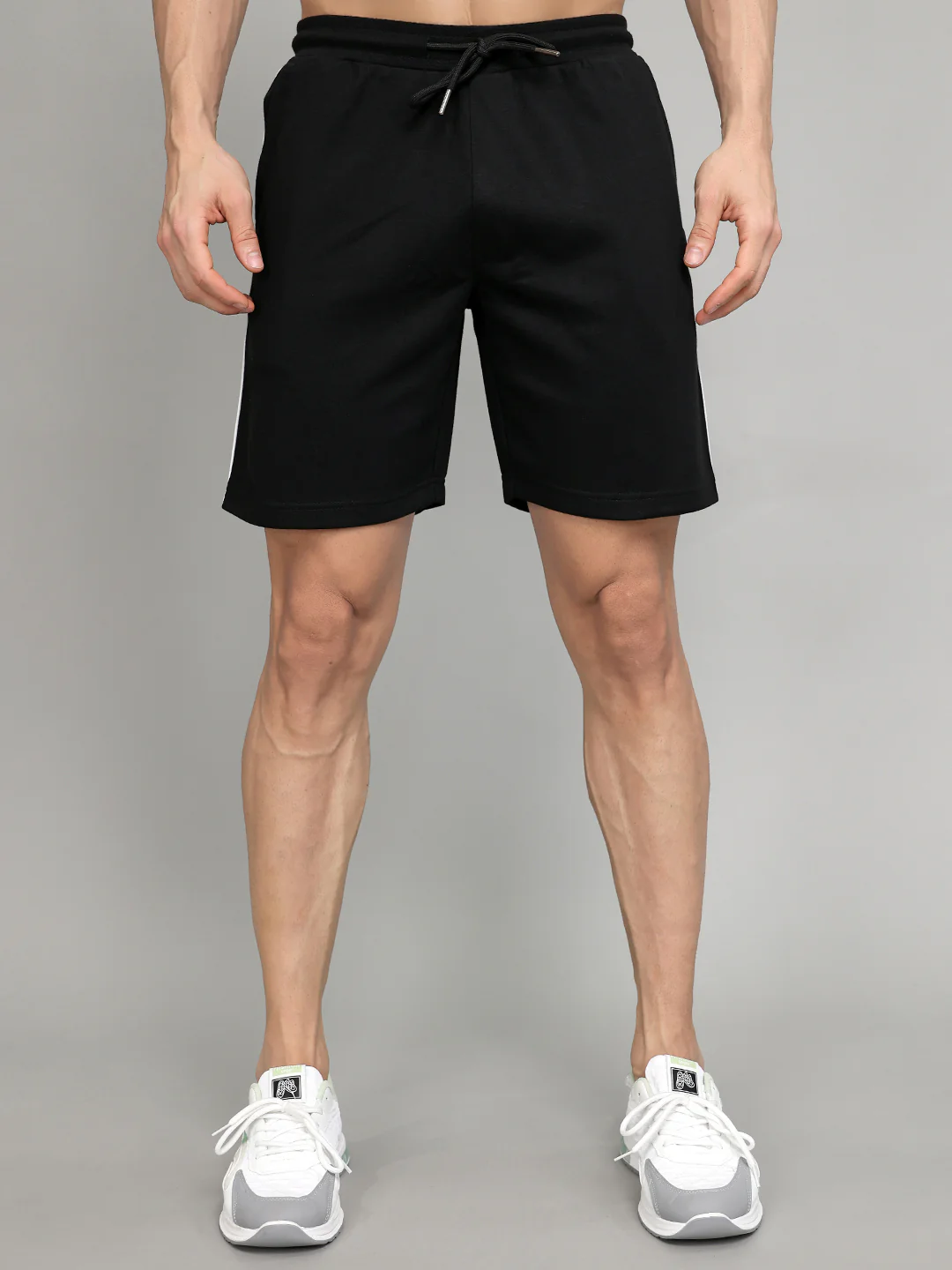 Men Black Solid Regular Fit Bermuda