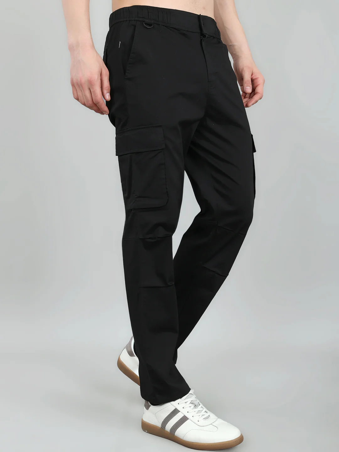 Men Black Solid Regular Fit Cargo - Image 3