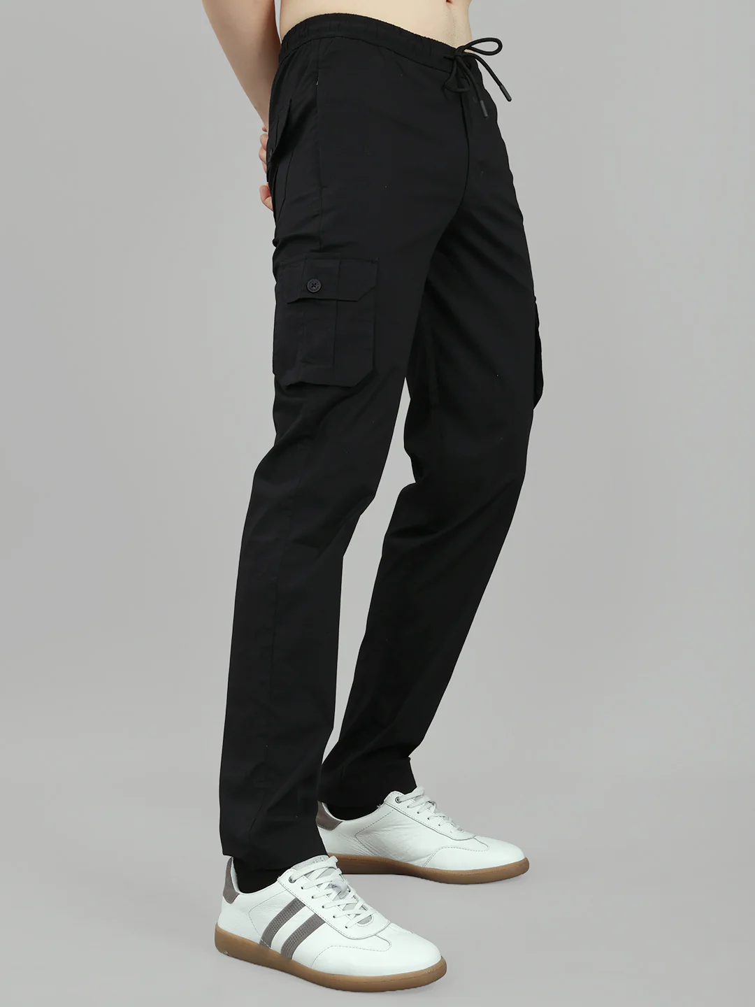 Men Black Solid Regular Fit Cargo Lower - Image 3