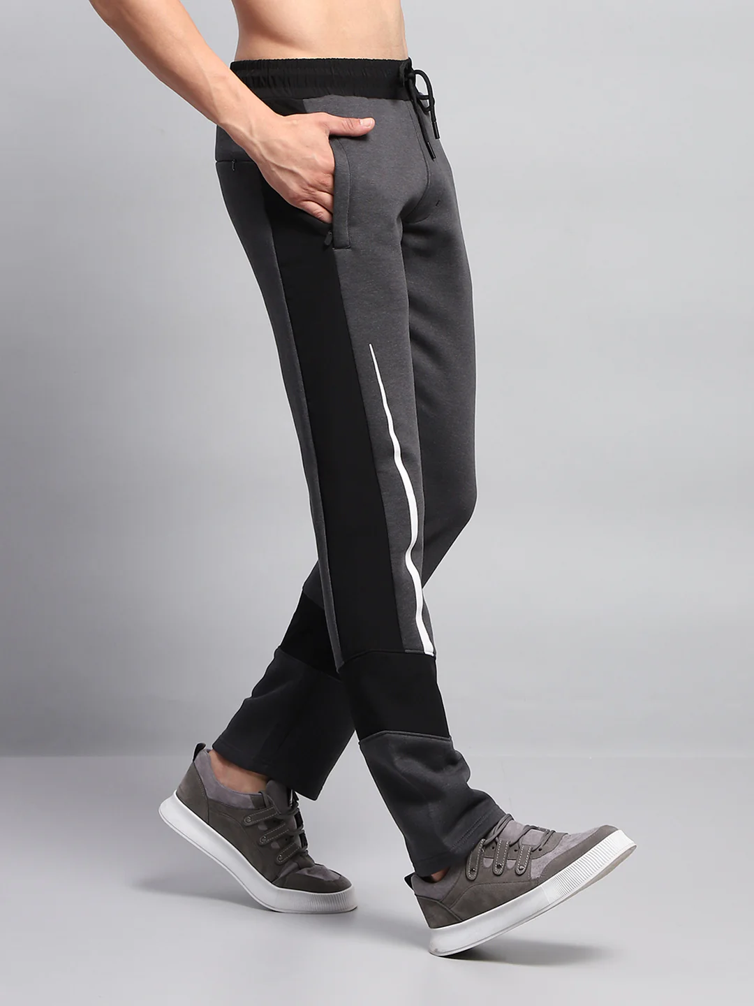 Rock.it Men Black Solid Regular Fit Lower - Image 4
