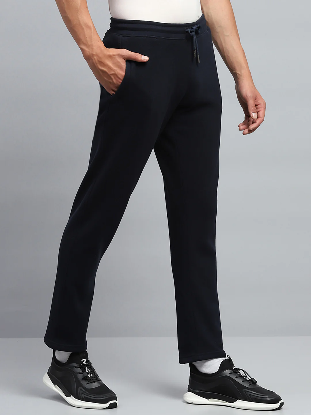 Rock.it Men Black Solid Regular Fit Lower - Image 4