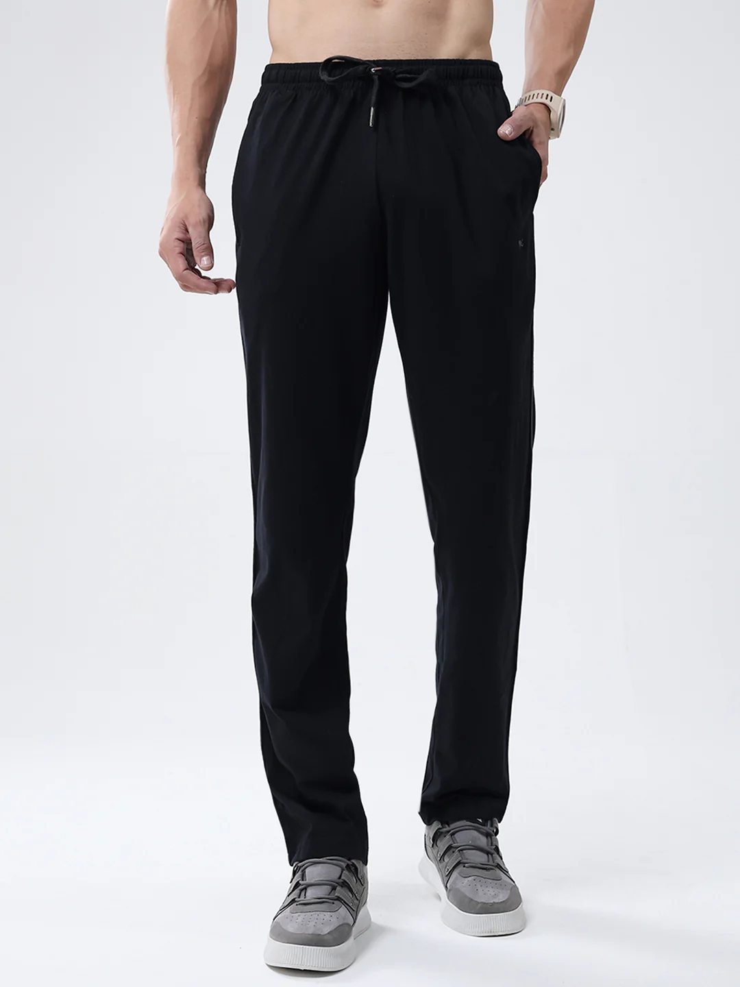 Men Black Solid Regular Fit Lower