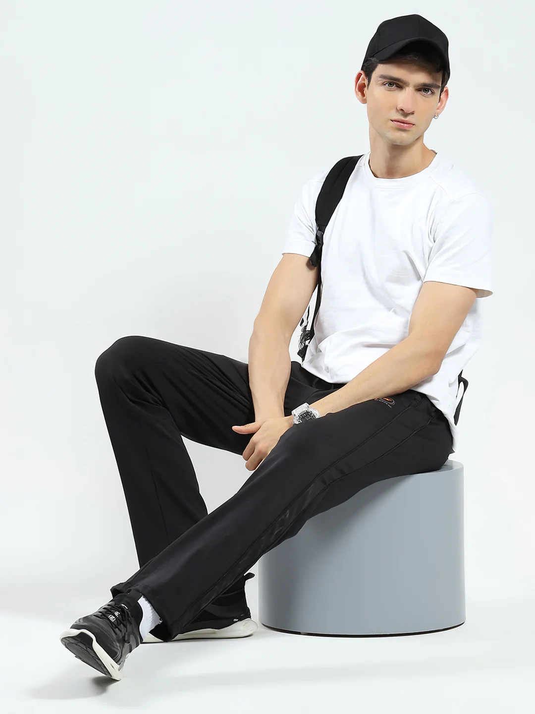 Men Black Solid Regular Fit Lower - Image 2