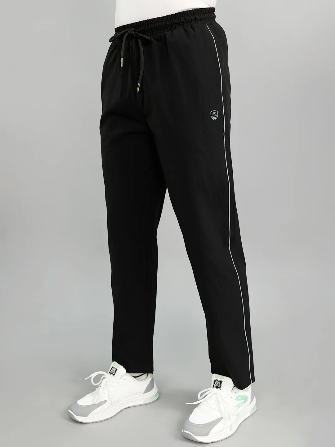 Men Black Solid Regular Fit Lower - Image 3