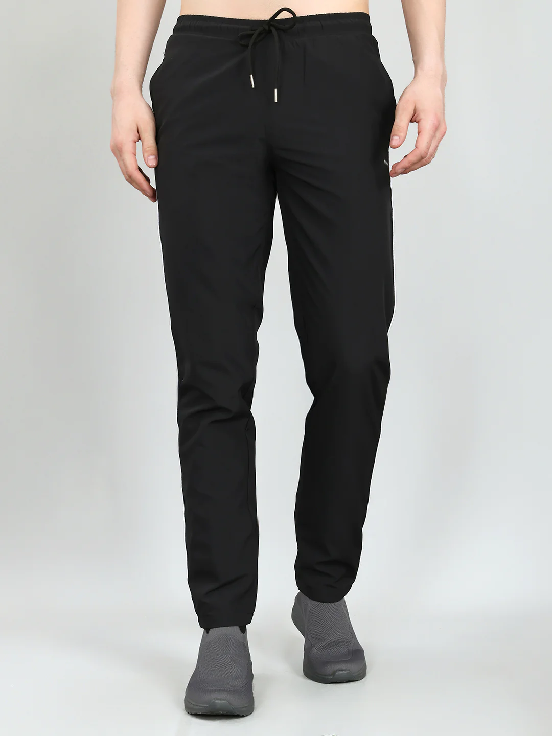 Men Black Solid Regular Fit Lower