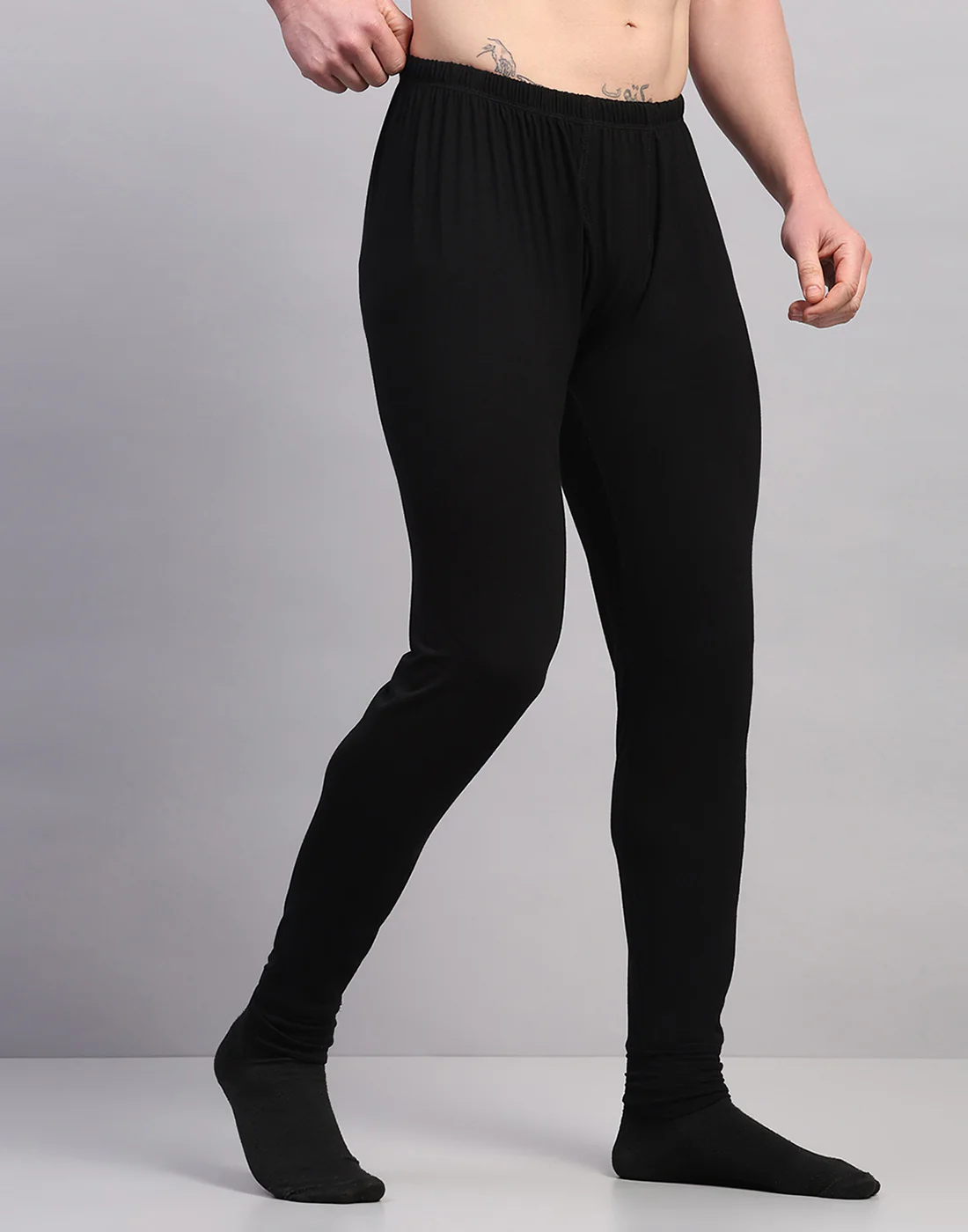 Men Black Solid Regular Fit Thermal Lower - Image 3