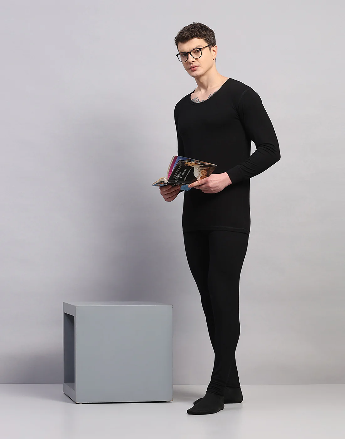 Men Black Solid Regular Fit Thermal Lower - Image 5
