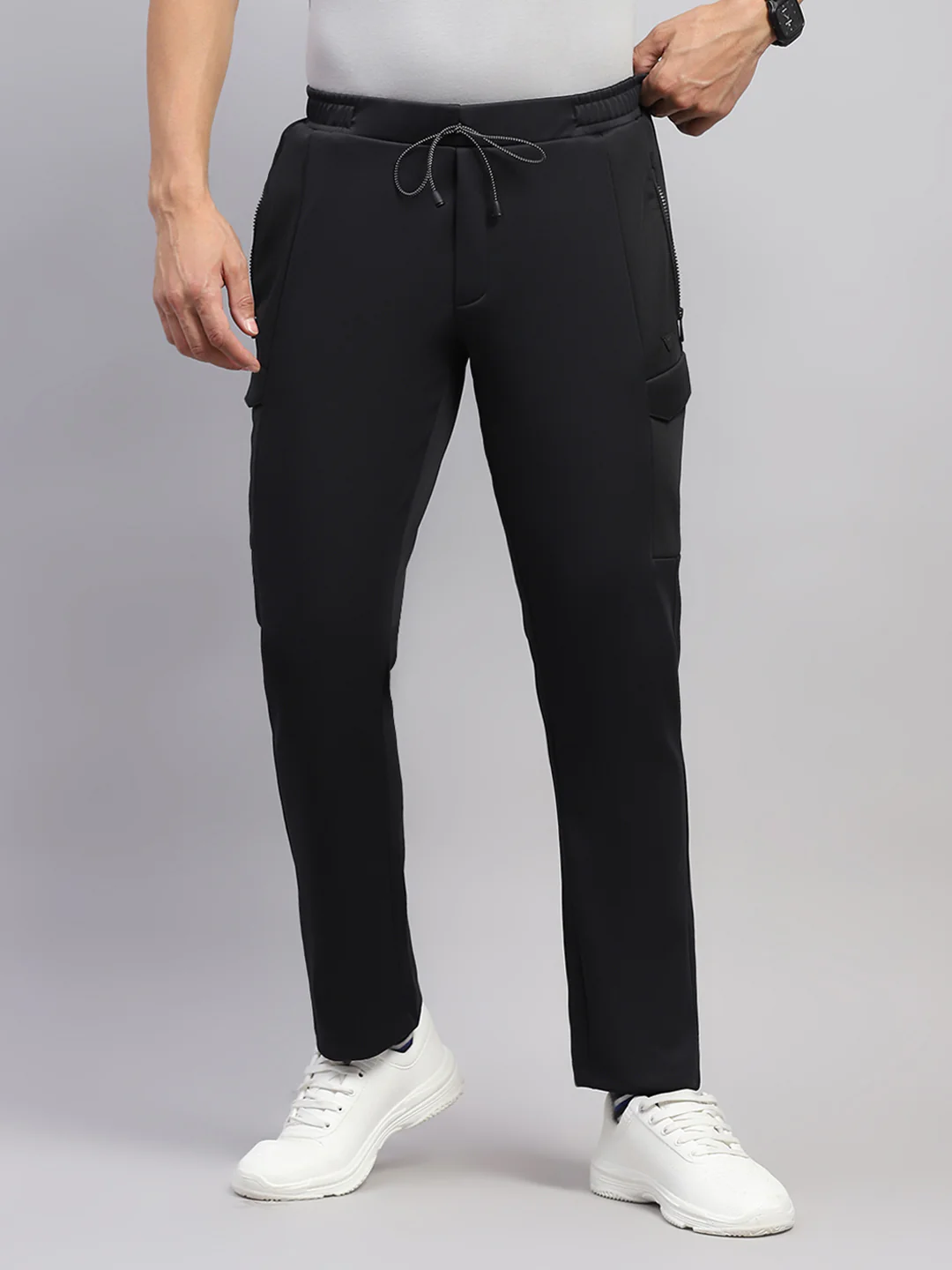Men Black Solid Regular Fit Winter Lower