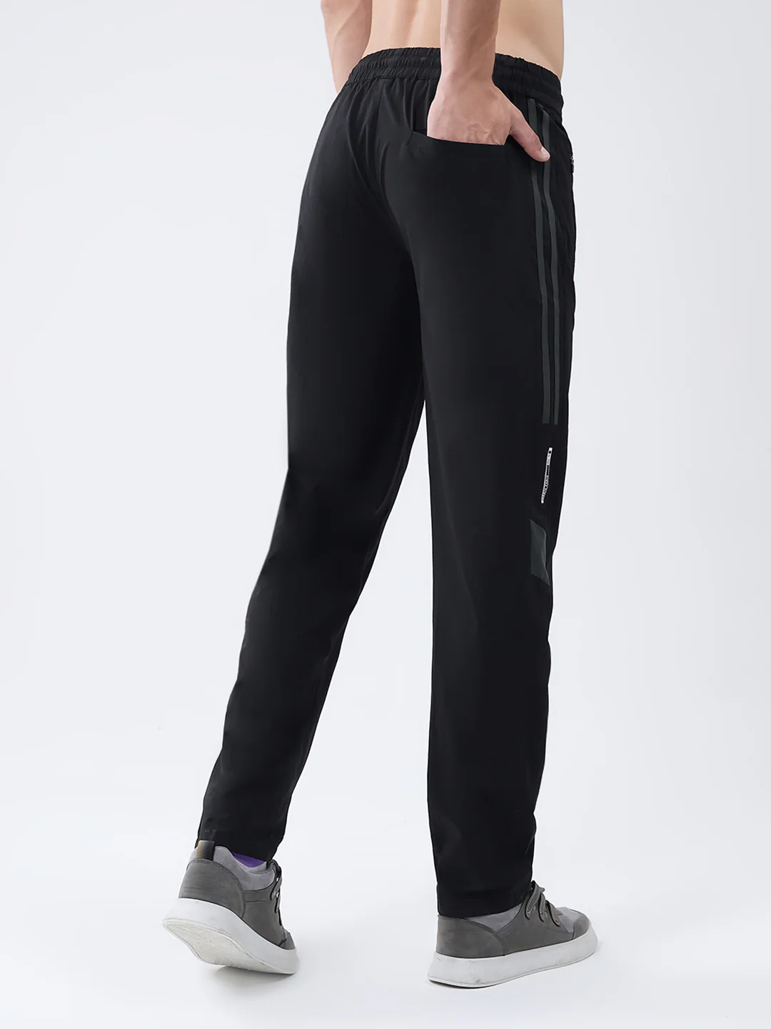 Men Black Solid Regular Fit Winter Lower - Image 5