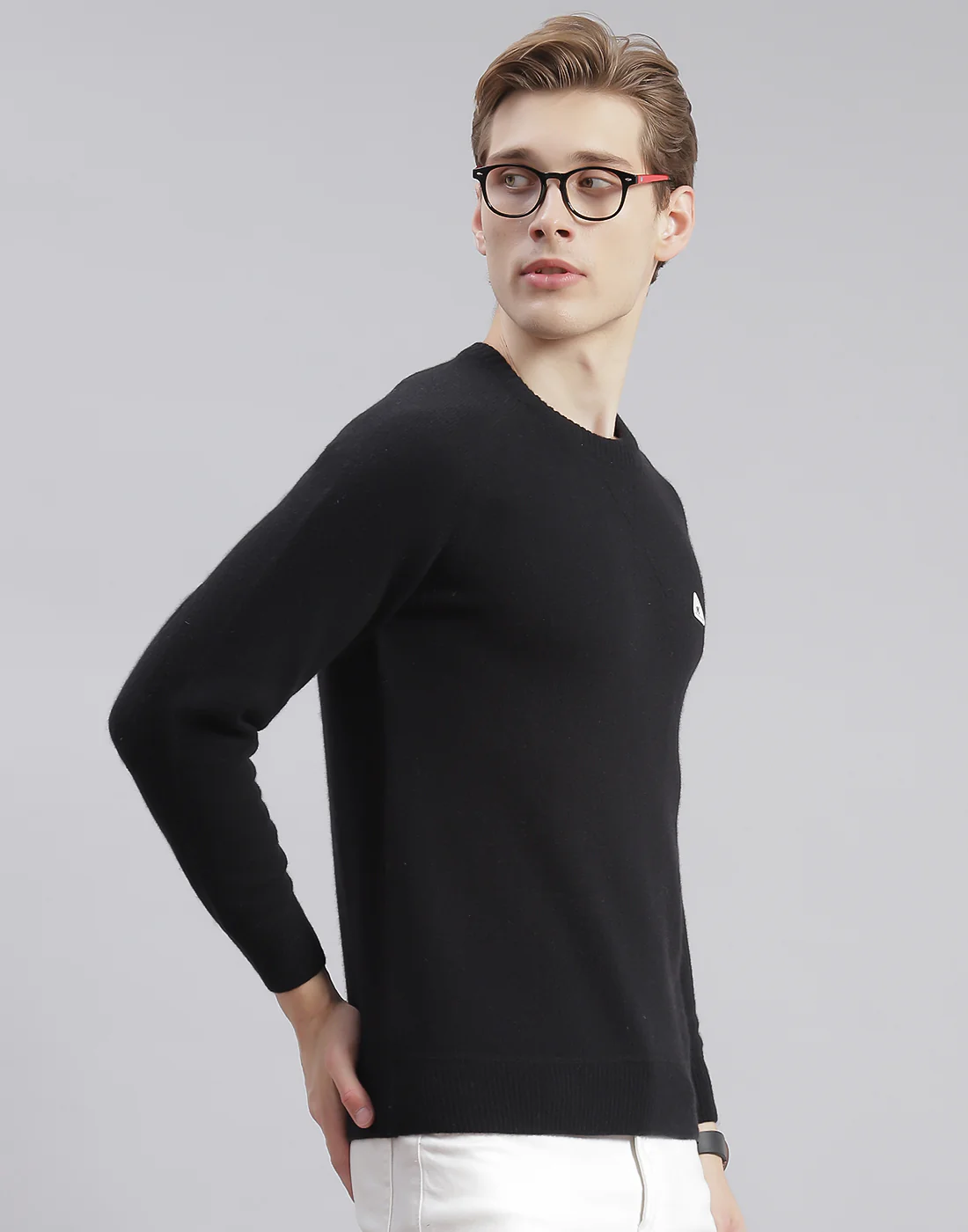 Men Black Solid Round Neck Full Sleeve Pullover - Image 4
