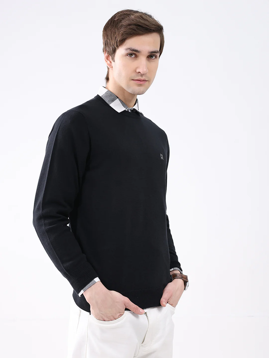 Men Black Solid Round Neck Full Sleeve Pullover - Image 4