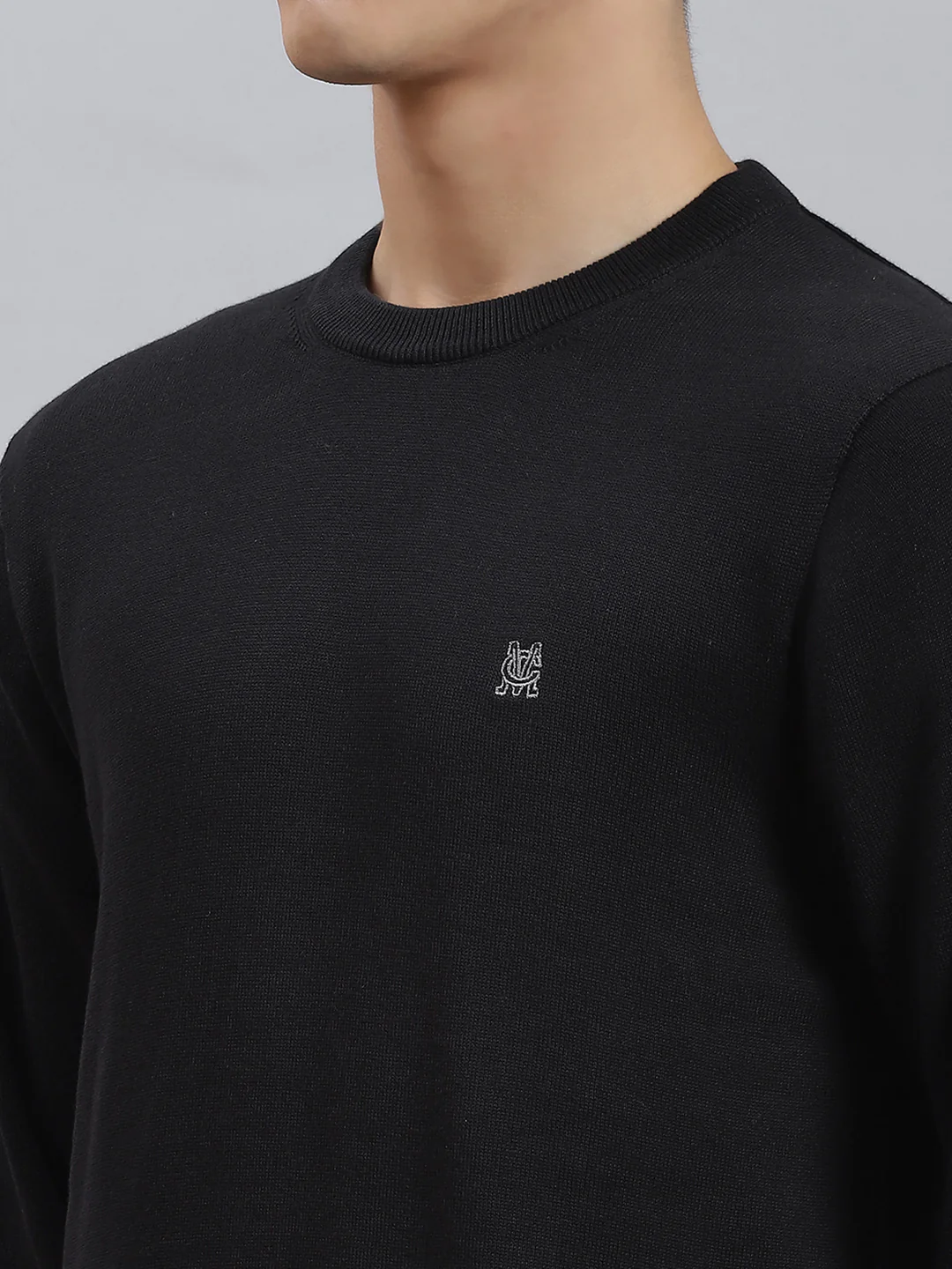 Men Black Solid Round Neck Full Sleeve Sweaters/Pullovers - Image 6