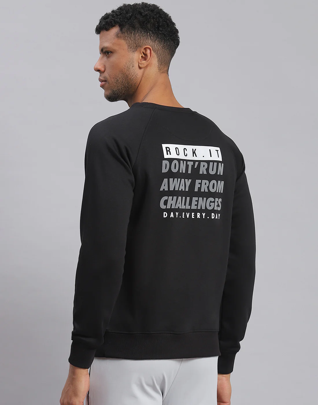 Rock.it Men Black Solid Round Neck Full Sleeve Sweatshirt - Image 6