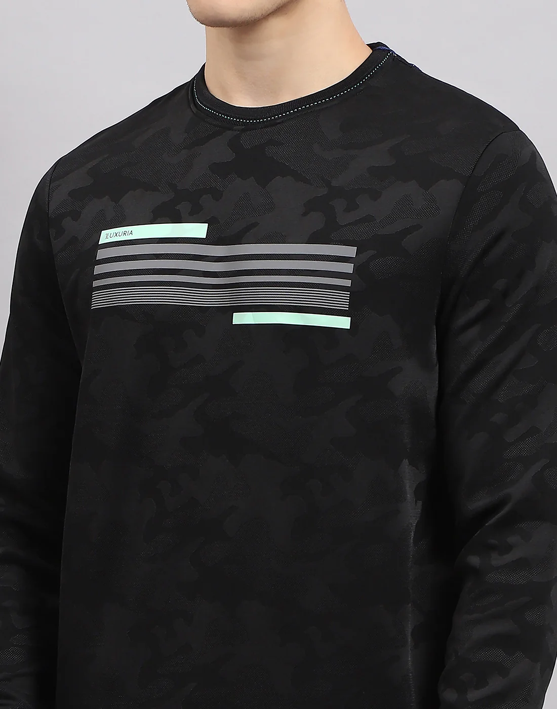 Men Black Solid Round Neck Full Sleeve Sweatshirt - Image 6
