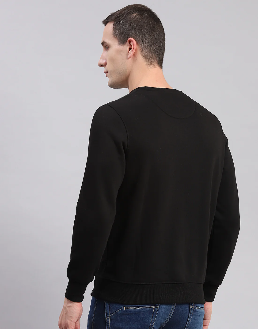 Men Black Solid Round Neck Full Sleeve Sweatshirts - Image 6