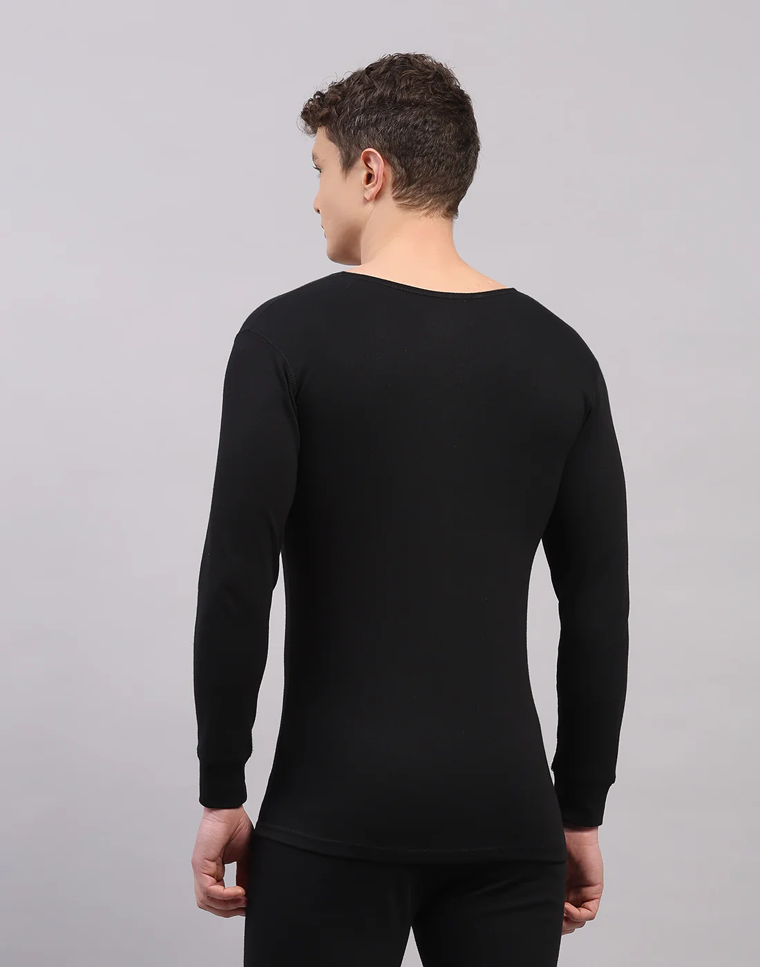 Men Black Solid Round Neck Full Sleeve Thermal Vest - Image 4