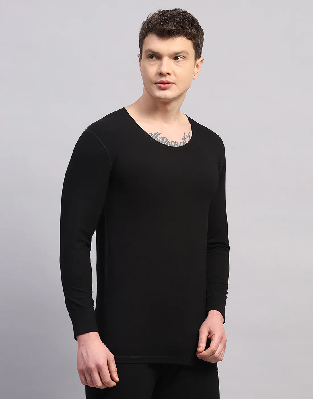 Men Black Solid Round Neck Full Sleeve Thermal Vest - Image 3