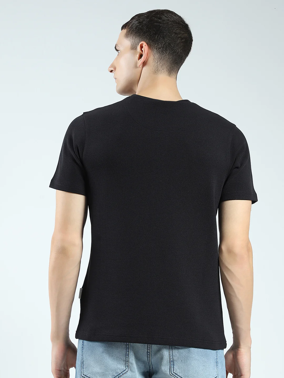 Rock.it Men Black Solid Round Neck Half Sleeve T-Shirt - Image 5