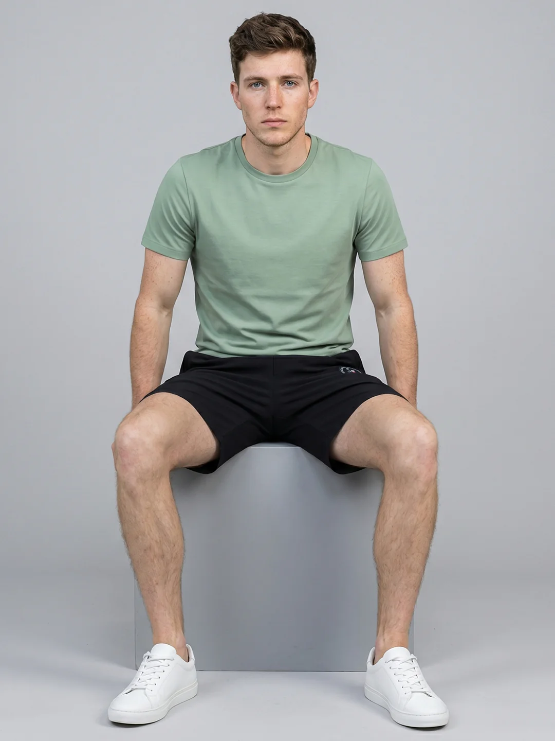 Men Black Solid Slim Fit Bermuda - Image 5