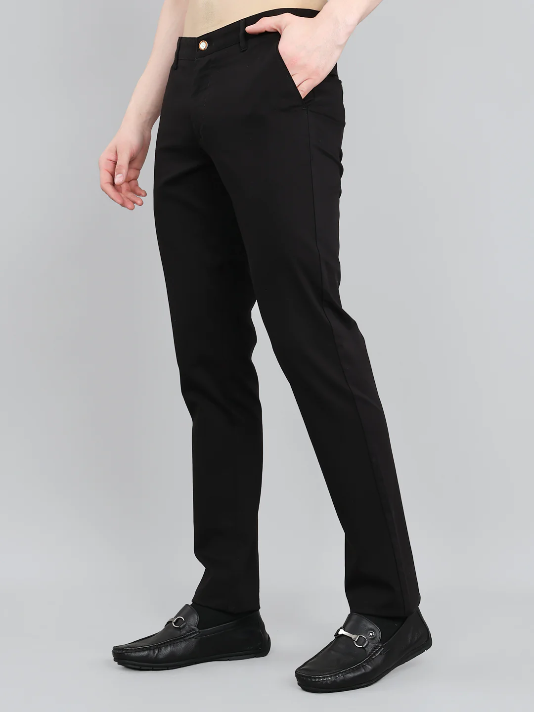 Men Black Solid Slim Fit Trouser - Image 2