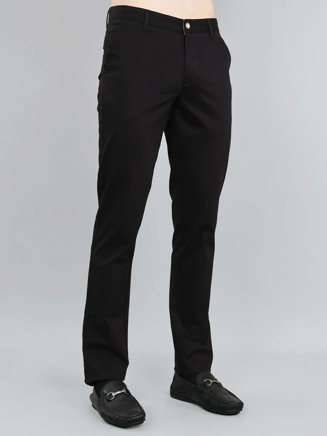 Men Black Solid Slim Fit Trouser - Image 4