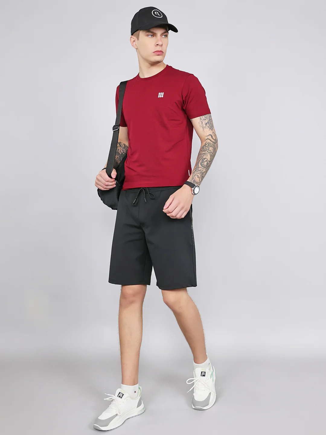 Men Black Solid Smart Fit Bermuda - Image 7