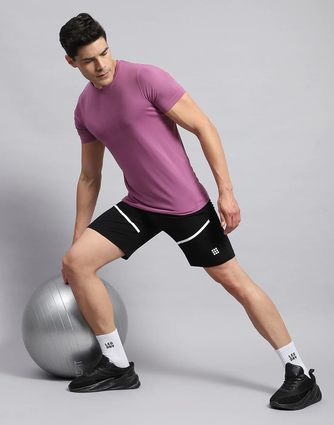 Rock.it Men Black Solid Smart Fit Short - Image 2
