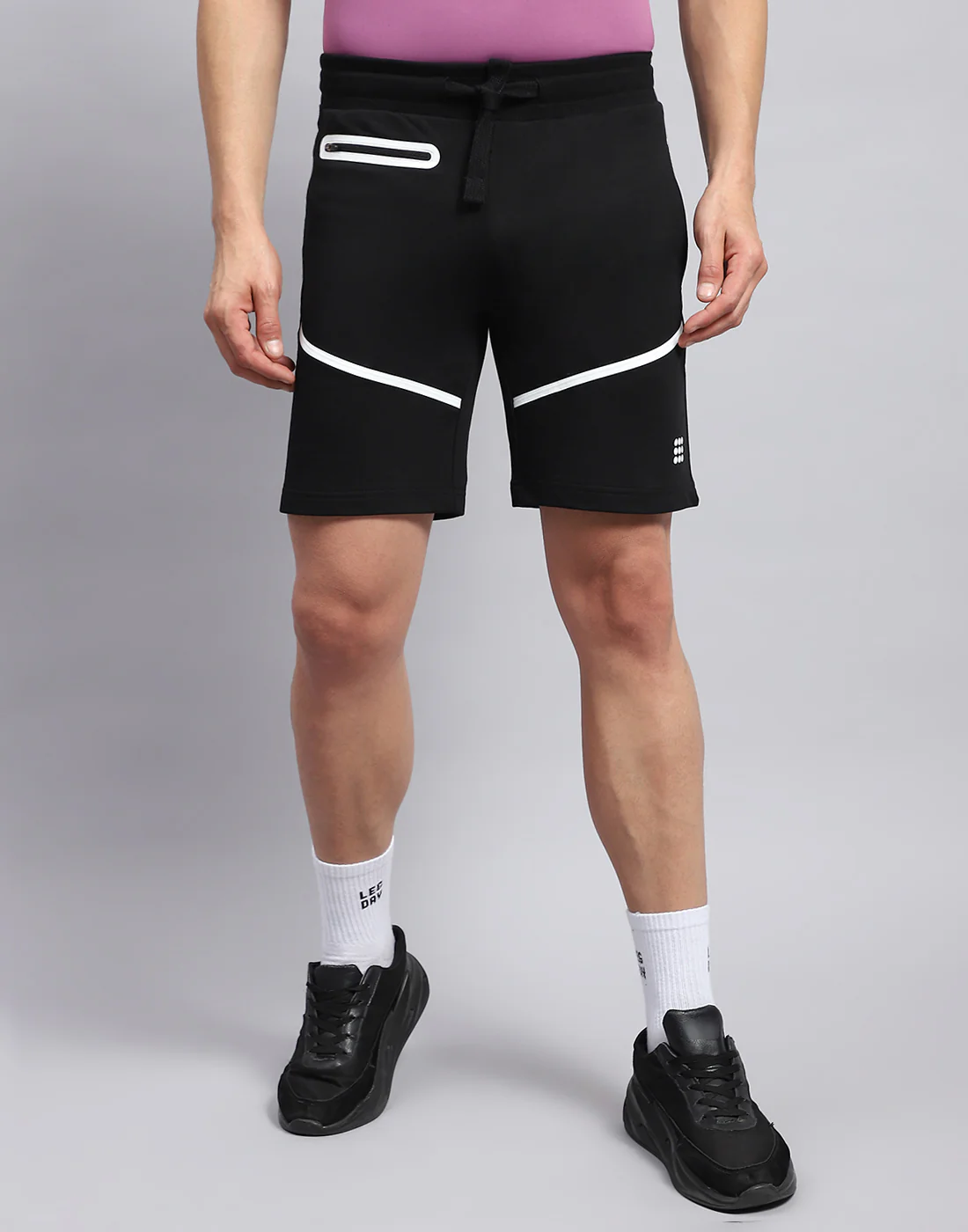 Rock.it Men Black Solid Smart Fit Short - Image 3