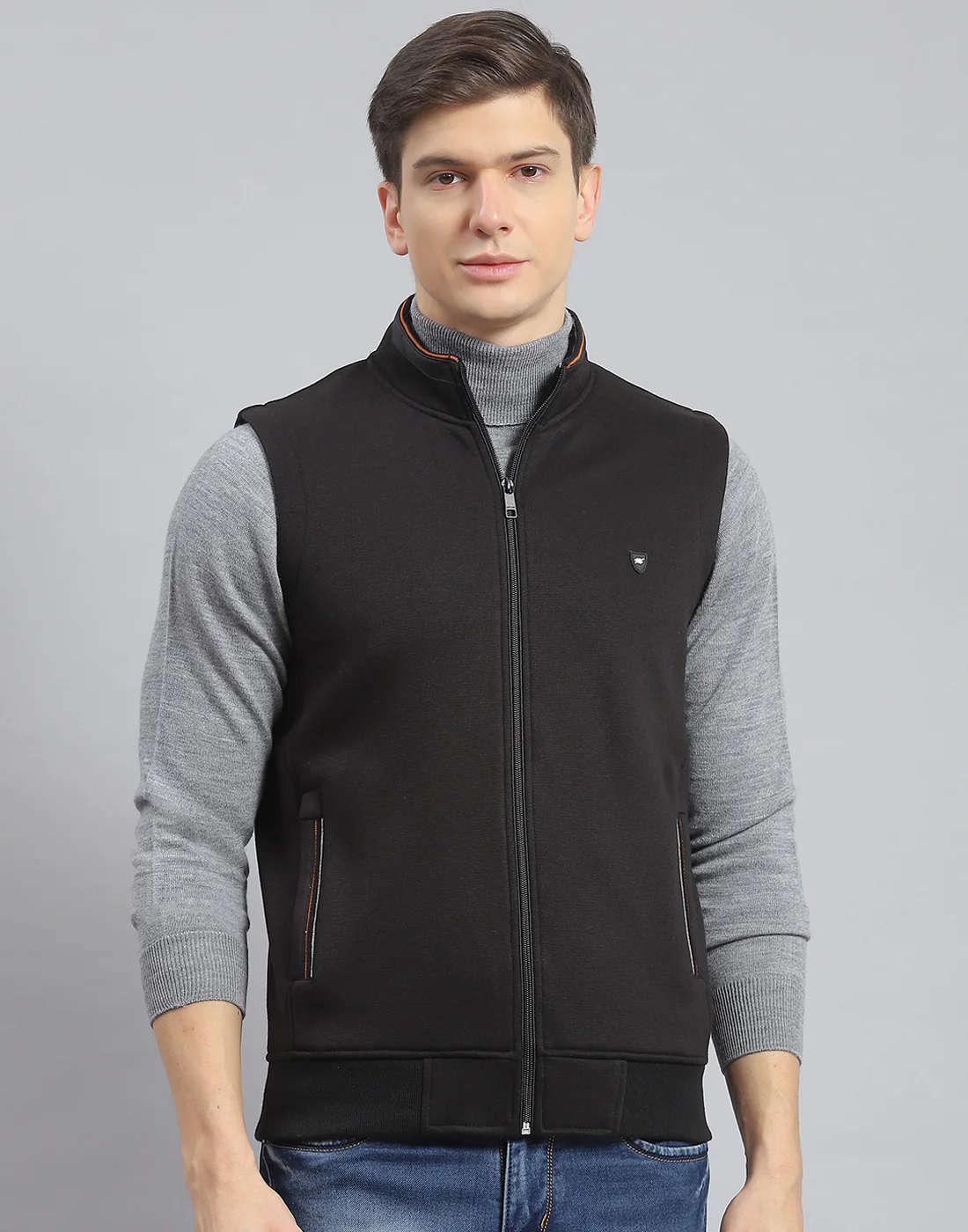 Men Black Solid Stand Collar Sleeveless Jacket - Image 2