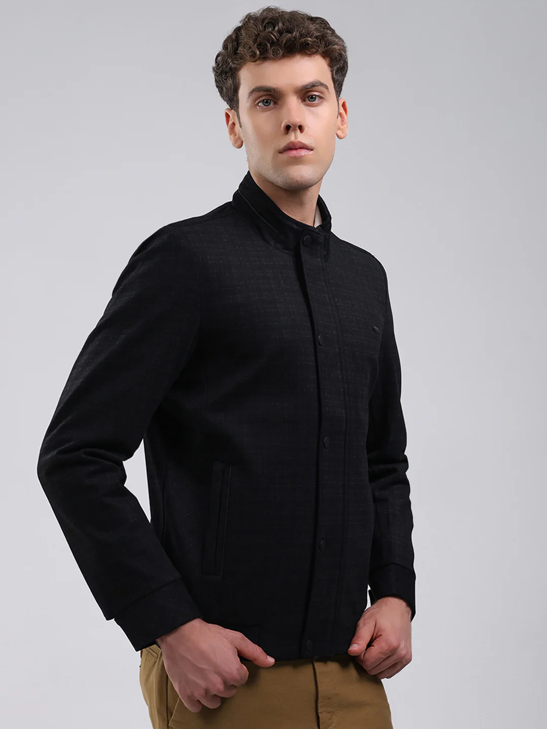 Men Black Solid Stand Collar Full Sleeve Jacket - Image 4