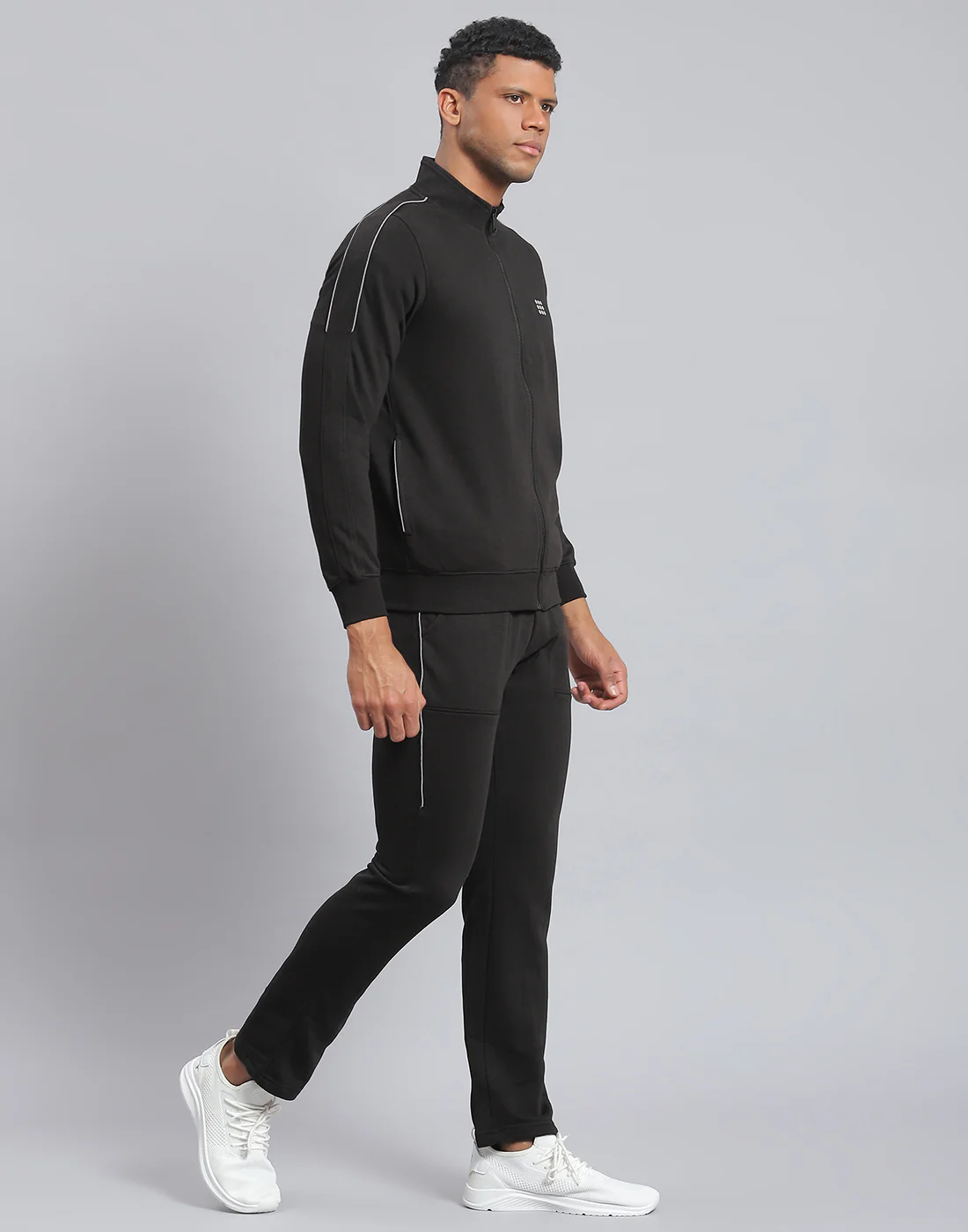 Rock.it Men Black Solid Stand Collar Full Sleeve Tracksuit - Image 4
