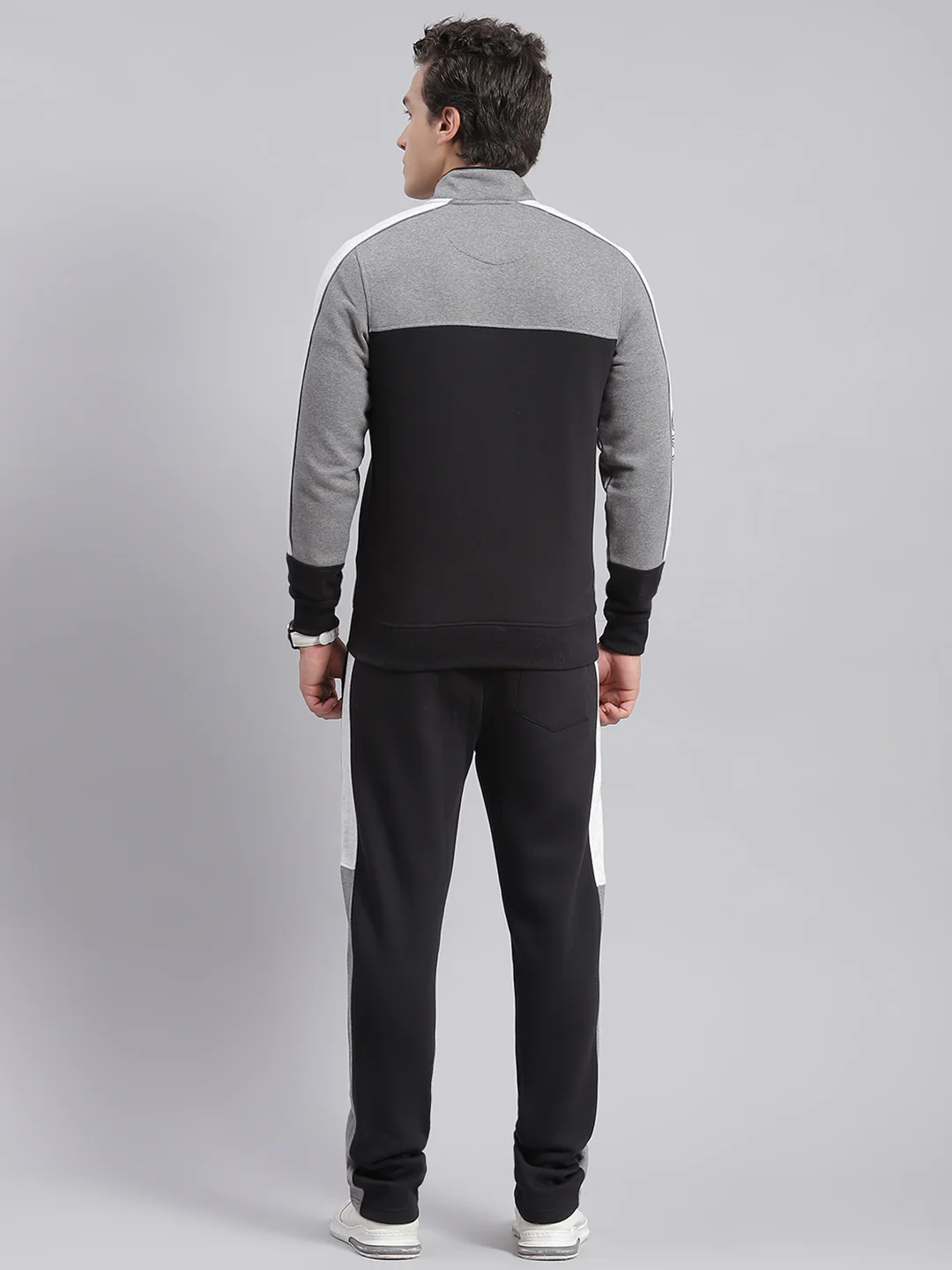 Men Black Solid Stand Collar Full Sleeve Tracksuits - Image 5