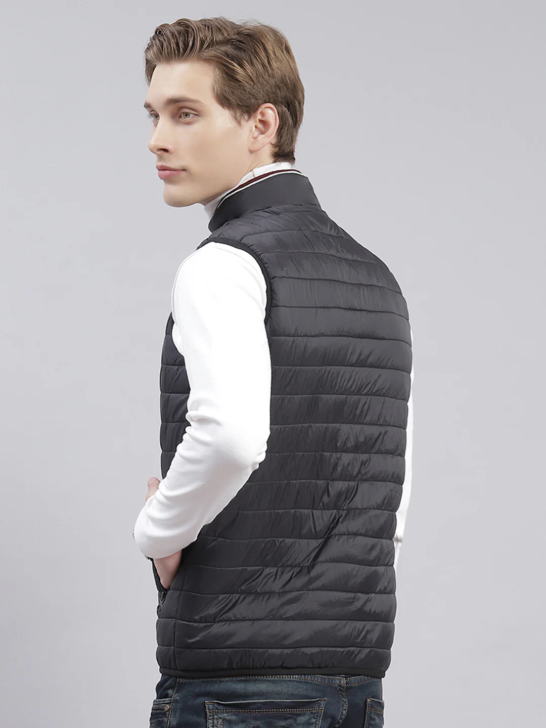 Men Black Solid Stand Collar Sleeveless Jackets - Image 5
