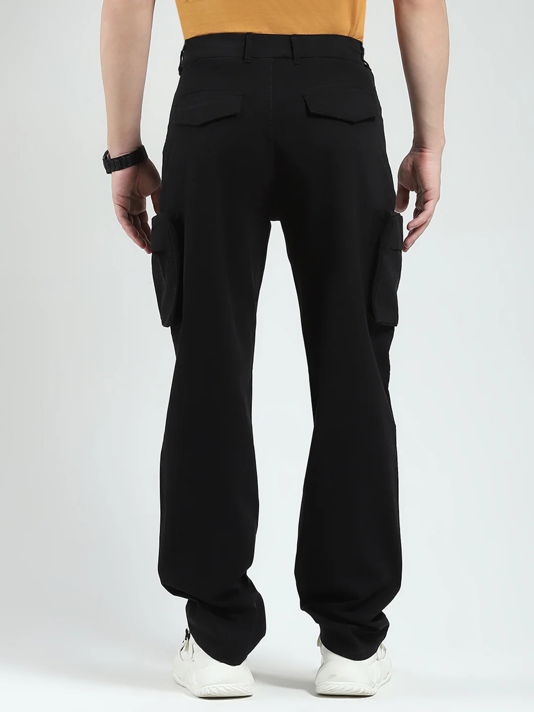 Rock.it Men Black Solid Straight Fit Cargo - Image 5