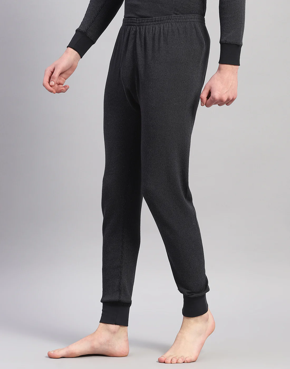 Men Black Solid Thermal Lower - Image 4