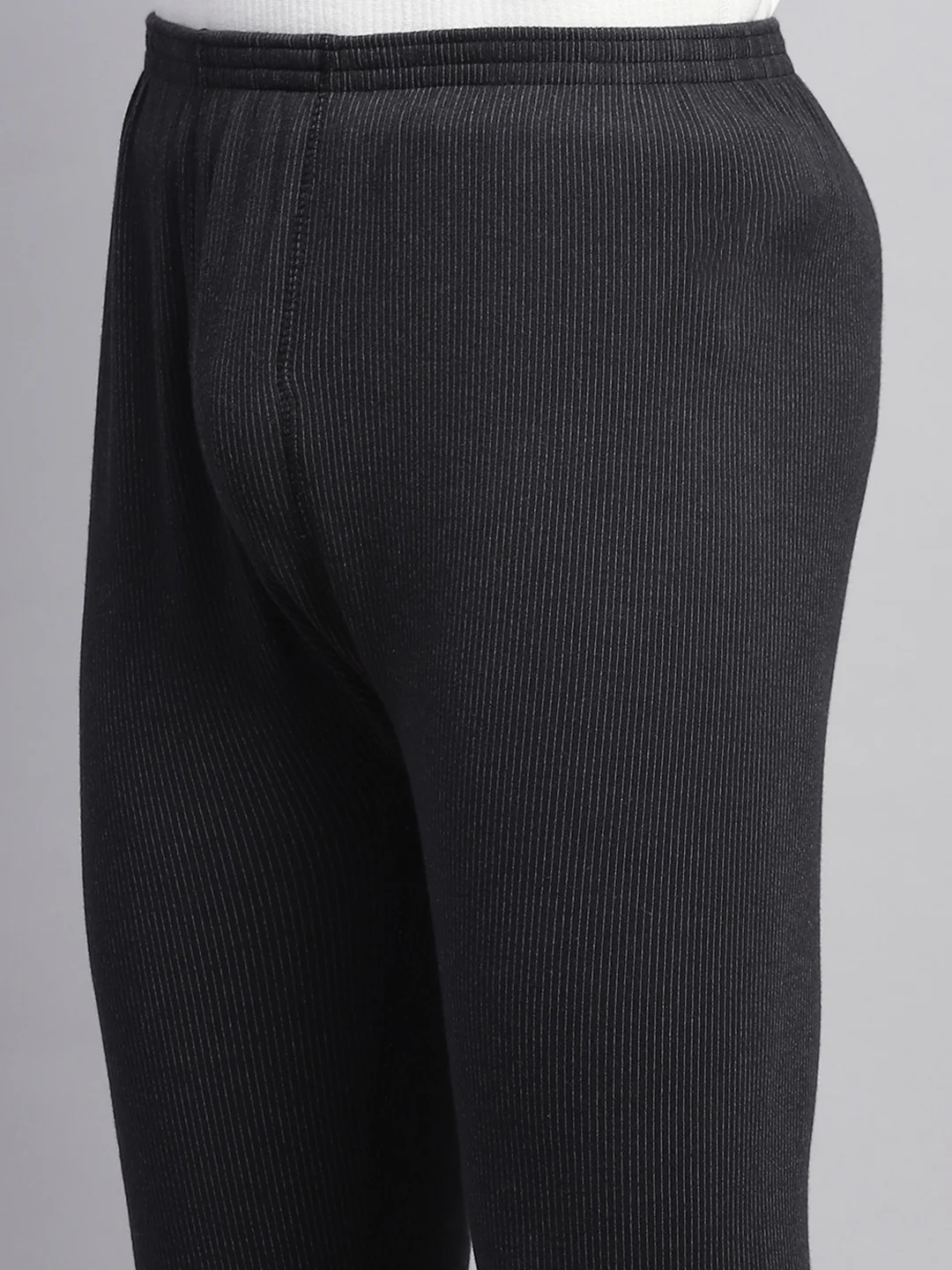 Men Black Solid Thermal Lower - Image 6