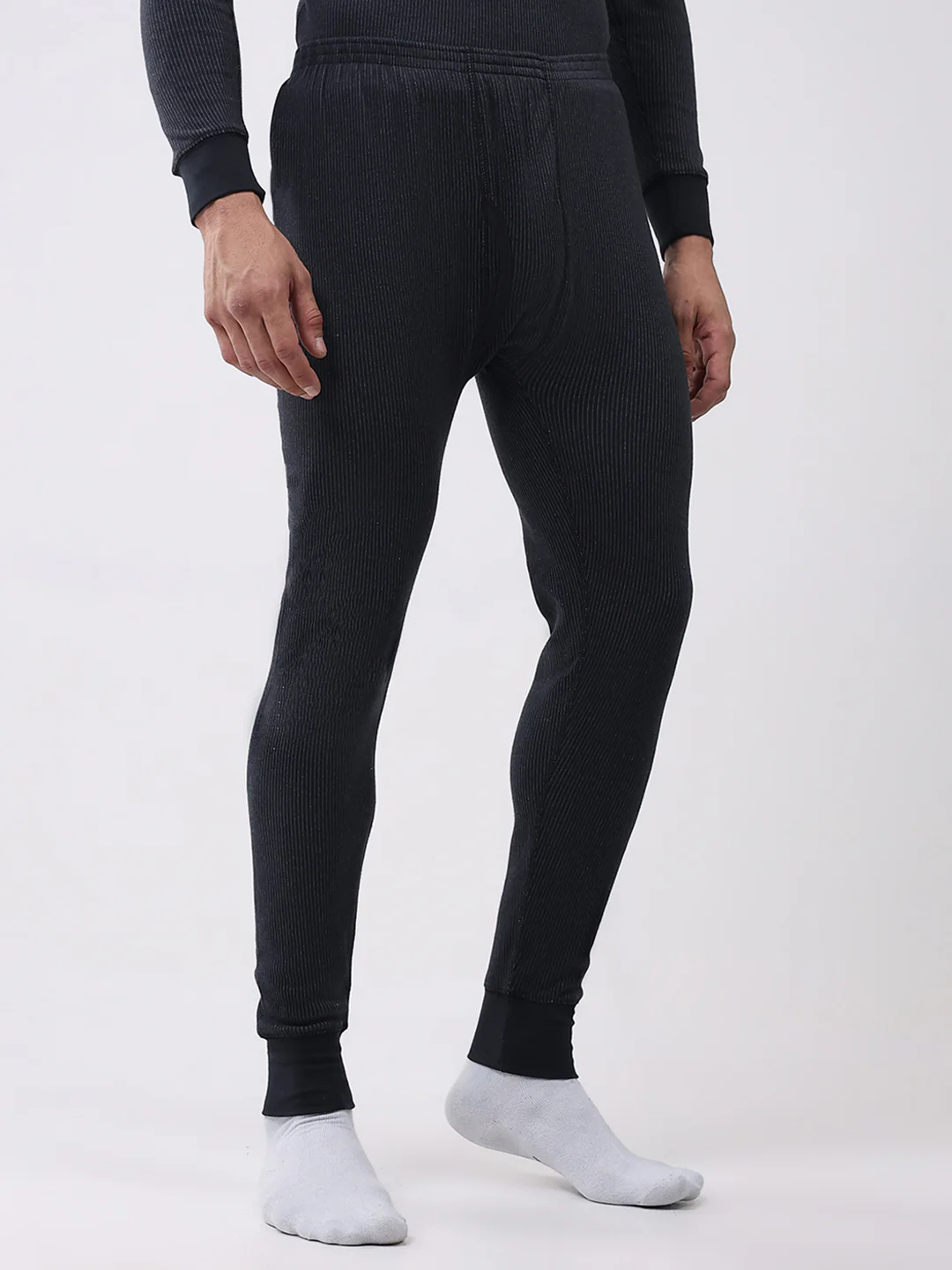 Men Black Solid Thermal Lower - Image 4