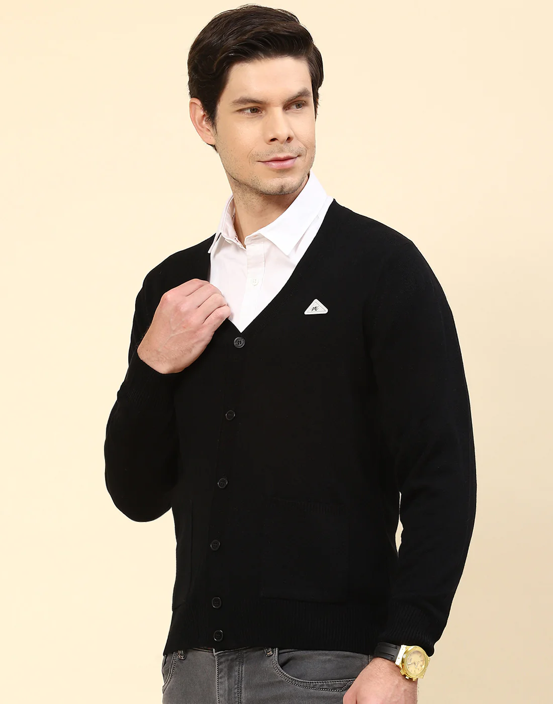 Men Black Solid V Neck Full Sleeve Cardigan - Image 4