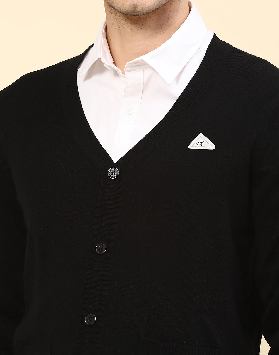 Men Black Solid V Neck Full Sleeve Cardigan - Image 6