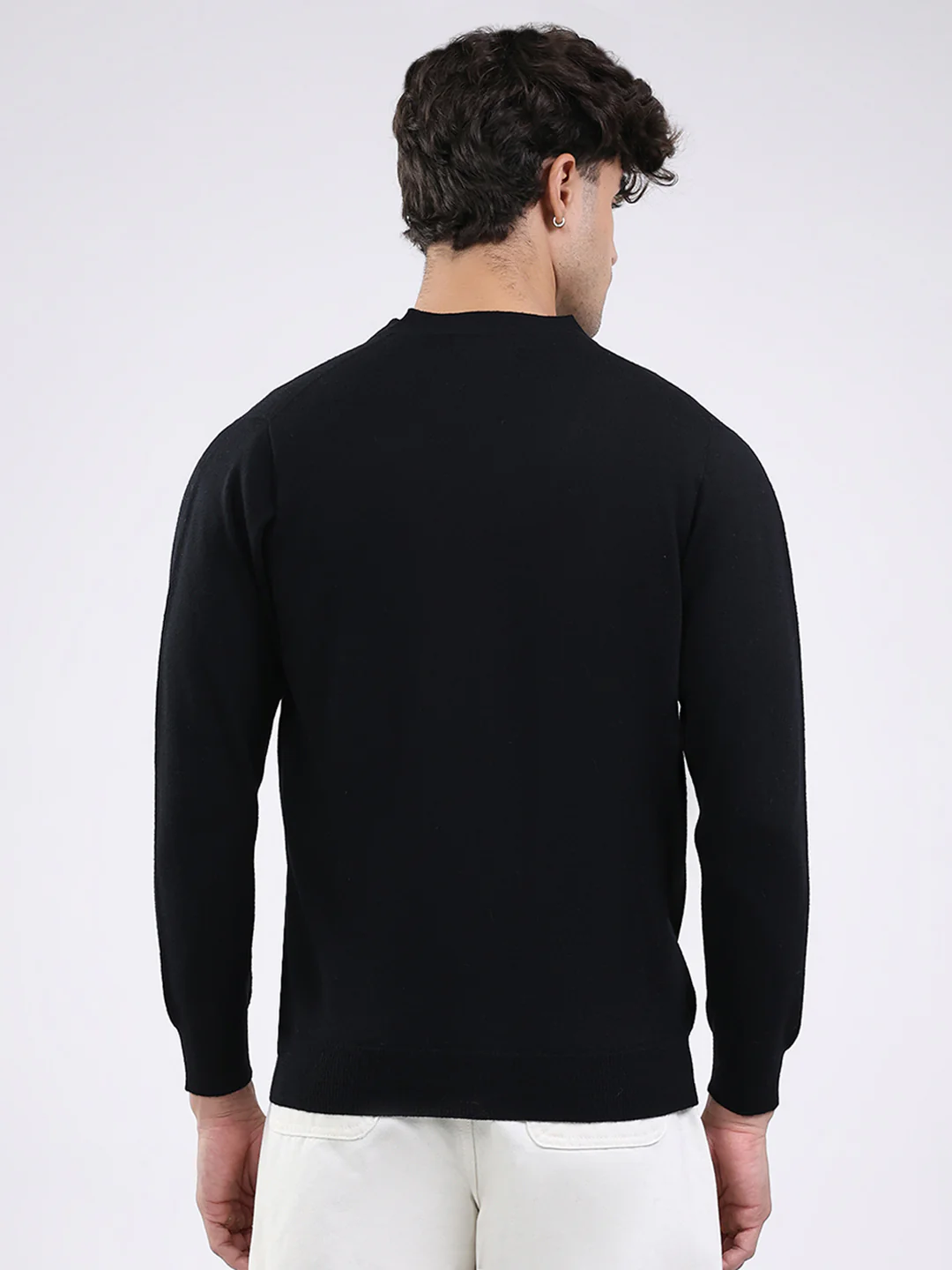 Men Black Solid V Neck Full Sleeve Cardigan - Image 5