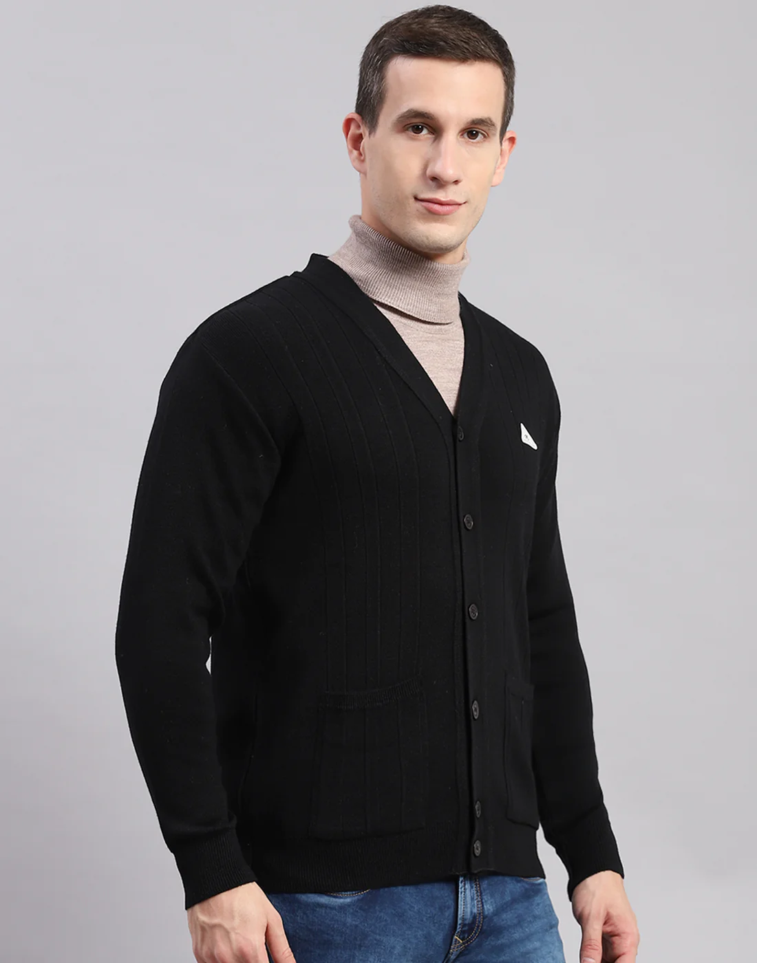 Men Black Solid V Neck Full Sleeve Cardigans - Image 3