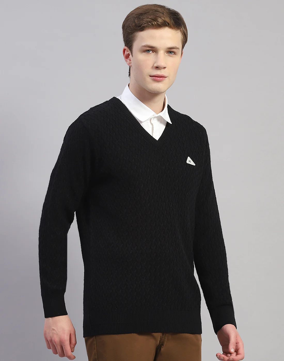 Men Black Solid V Neck Full Sleeve Pullover - Image 5
