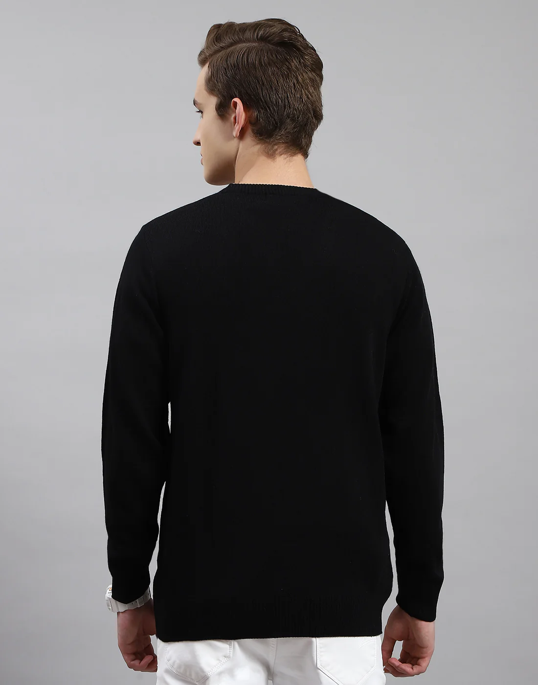 Men Black Solid V Neck Full Sleeve Pullover - Image 5