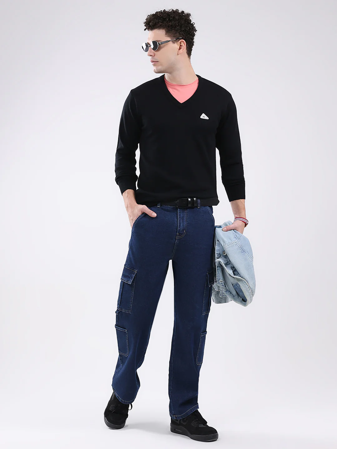 Men Black Solid V Neck Full Sleeve Pullover - Image 2