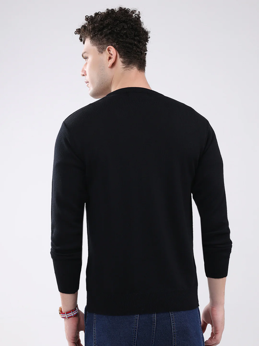 Men Black Solid V Neck Full Sleeve Pullover - Image 5
